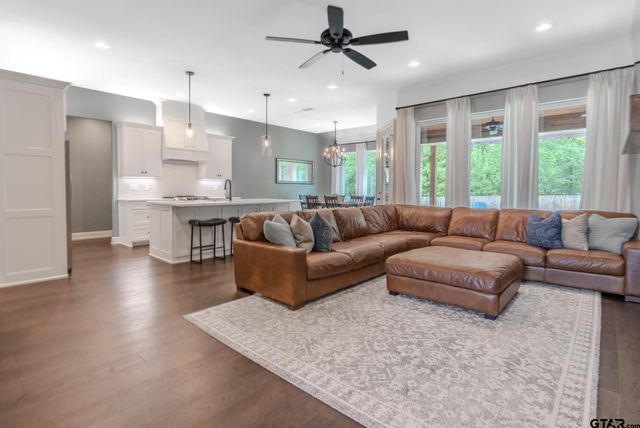 807 Redwing Way, Whitehouse, TX 75791