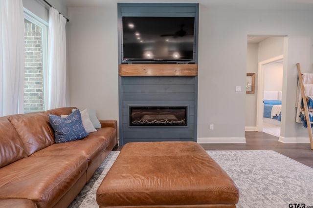 807 Redwing Way, Whitehouse, TX 75791