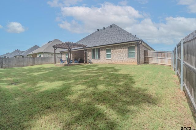 807 Redwing Way, Whitehouse, TX 75791