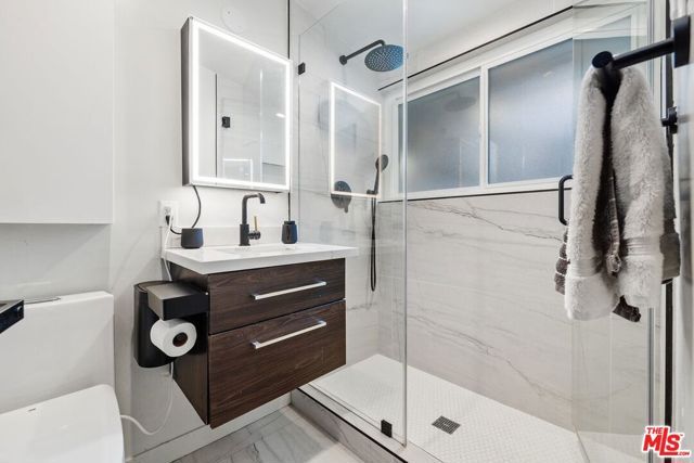 20608 Haynes Street, Winnetka (los Angeles), CA 91306