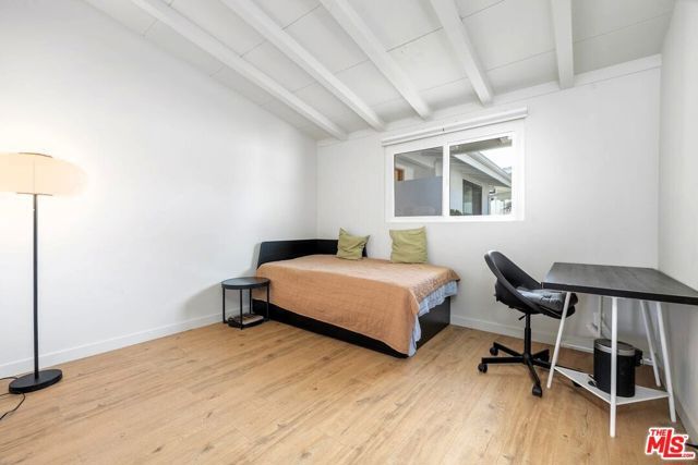 20608 Haynes Street, Winnetka (los Angeles), CA 91306