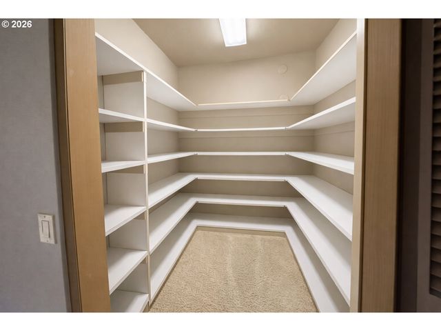 83391 S COVE Dr, Florence, OR 97439