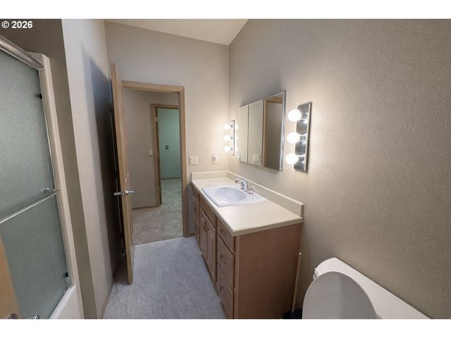 83391 S COVE Dr, Florence, OR 97439