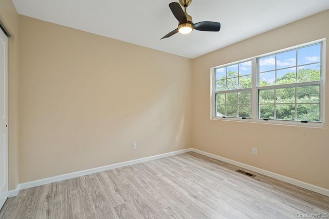 6 Doe Path, Coram, NY 11727