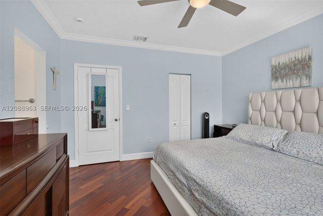 214 Riverwalk Cir, Sunrise, FL 33326