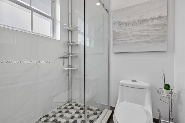 214 Riverwalk Cir, Sunrise, FL 33326