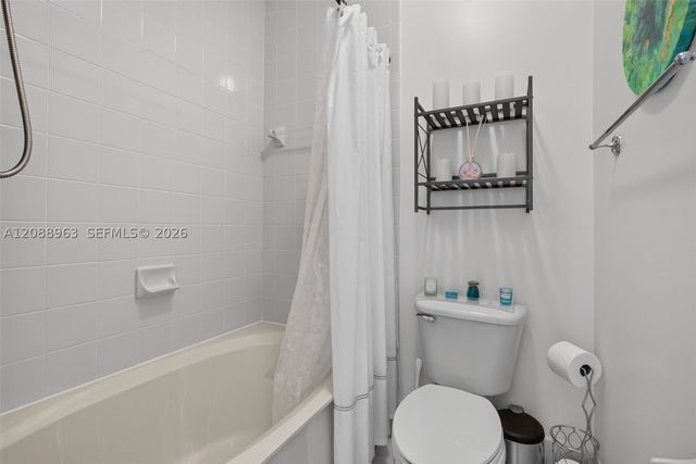 214 Riverwalk Cir, Sunrise, FL 33326