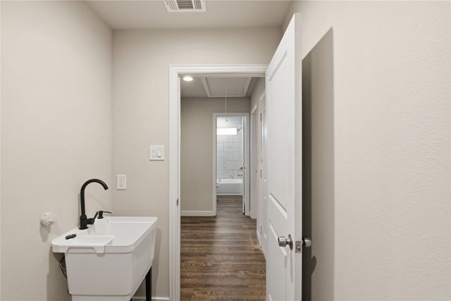1616 Cleveland Street, Greenville, TX 75401