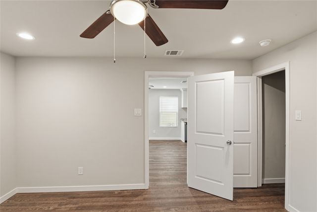 1616 Cleveland Street, Greenville, TX 75401