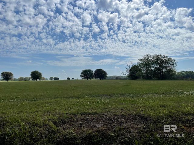 18697 Kendrick Road, Robertsdale, AL 36567