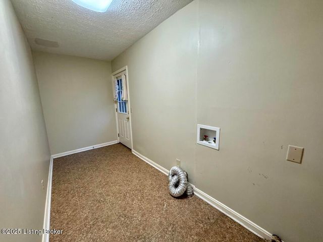 1912 Milburt Dr, Louisville, KY 40223