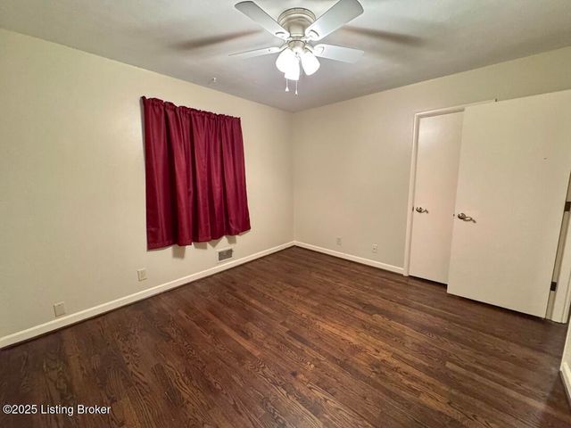 1912 Milburt Dr, Louisville, KY 40223