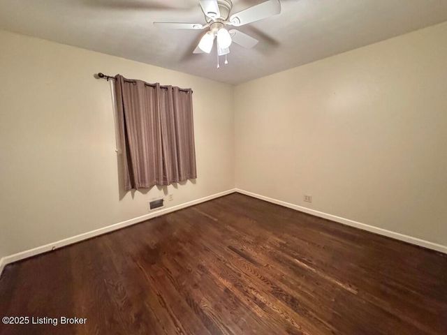 1912 Milburt Dr, Louisville, KY 40223