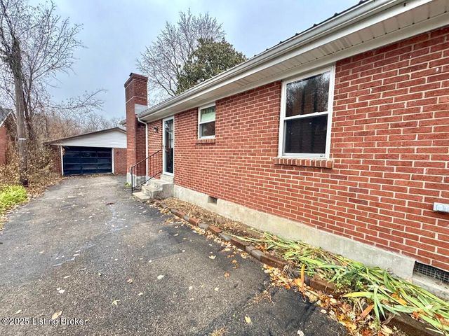 1912 Milburt Dr, Louisville, KY 40223