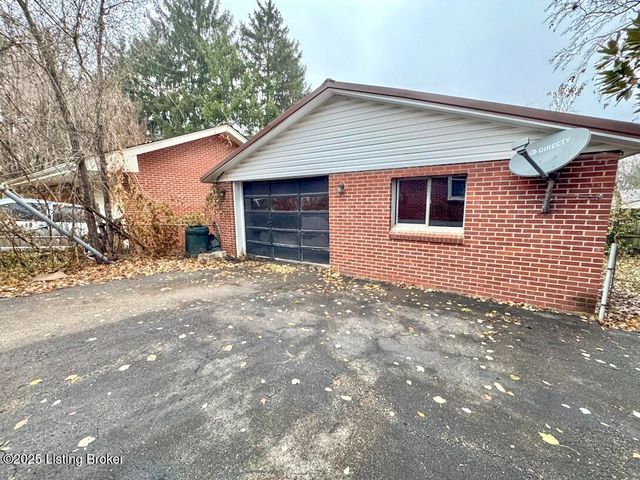 1912 Milburt Dr, Louisville, KY 40223