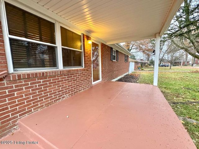 1912 Milburt Dr, Louisville, KY 40223