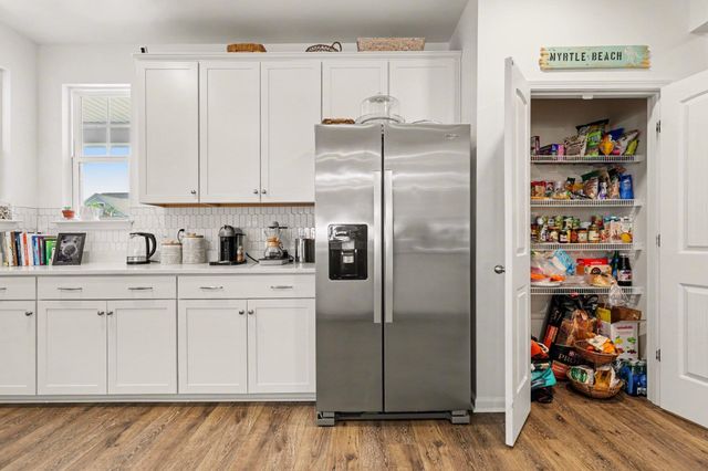 811 Spindel Dr., Myrtle Beach, SC 29588