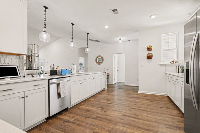 811 Spindel Dr., Myrtle Beach, SC 29588