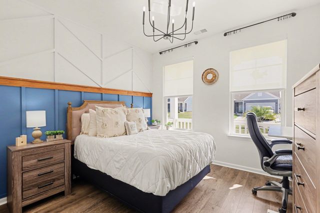 811 Spindel Dr., Myrtle Beach, SC 29588