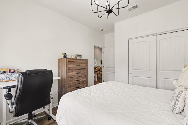 811 Spindel Dr., Myrtle Beach, SC 29588