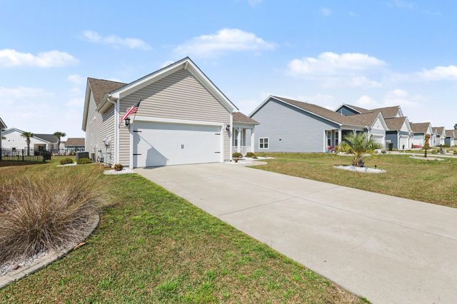 811 Spindel Dr., Myrtle Beach, SC 29588