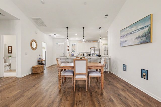 811 Spindel Dr., Myrtle Beach, SC 29588