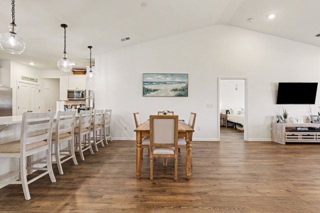 811 Spindel Dr., Myrtle Beach, SC 29588