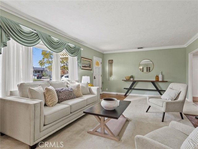 1516 N Pepper Street, Burbank, CA 91505