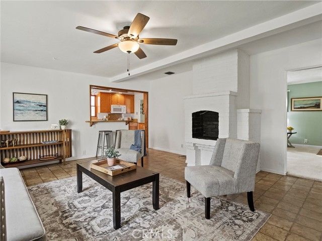 1516 N Pepper Street, Burbank, CA 91505