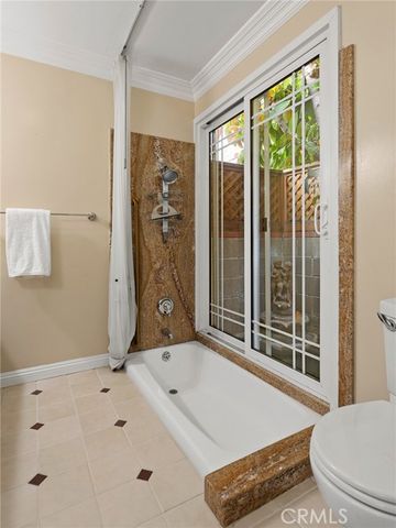 1516 N Pepper Street, Burbank, CA 91505