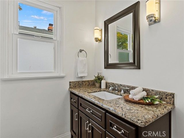 1516 N Pepper Street, Burbank, CA 91505