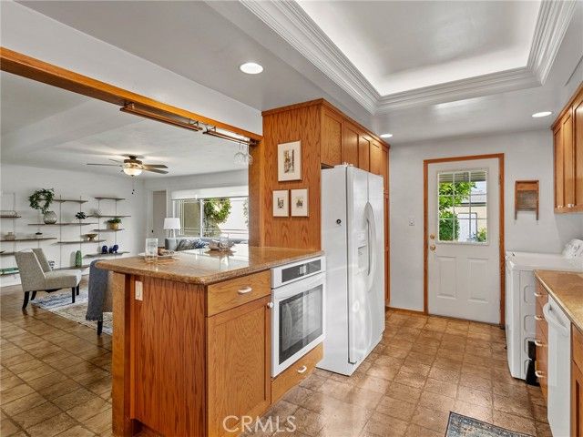 1516 N Pepper Street, Burbank, CA 91505