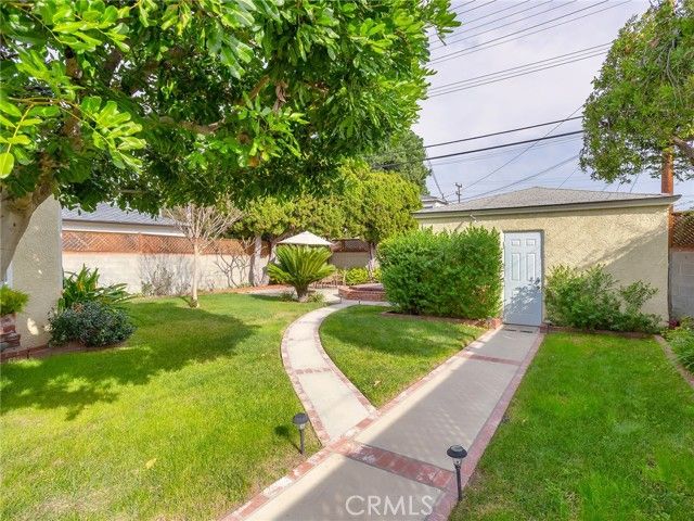 1516 N Pepper Street, Burbank, CA 91505
