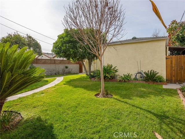 1516 N Pepper Street, Burbank, CA 91505