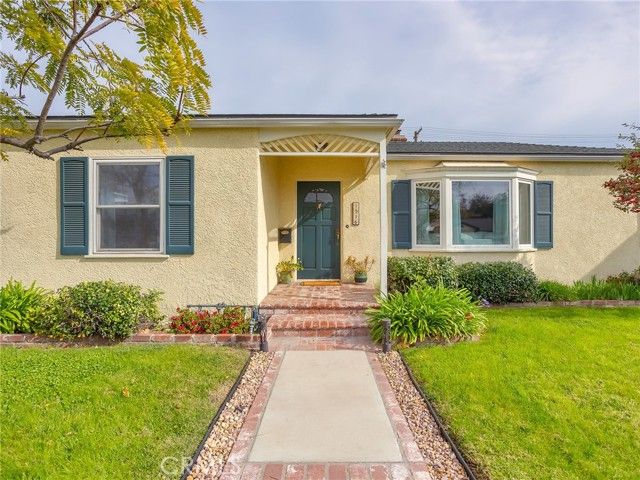 1516 N Pepper Street, Burbank, CA 91505