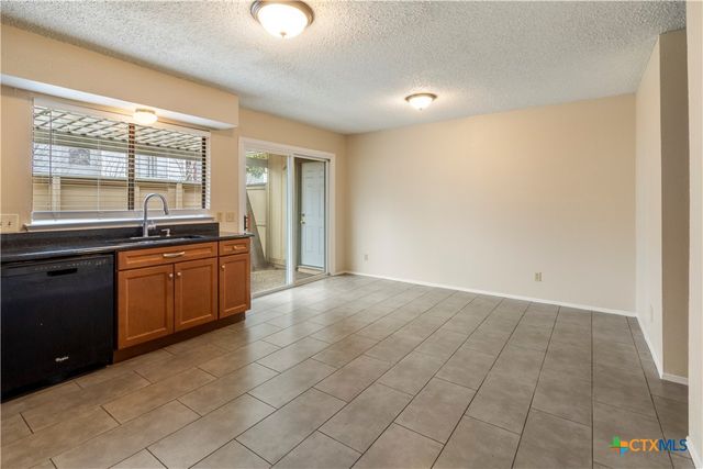 915 Silver Quail Lane, Austin, TX 78758