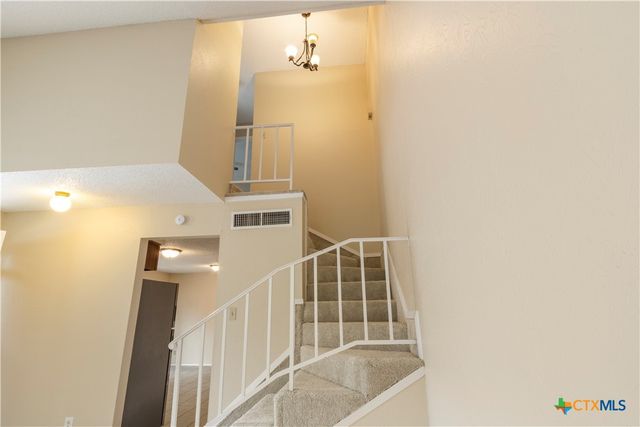 915 Silver Quail Lane, Austin, TX 78758
