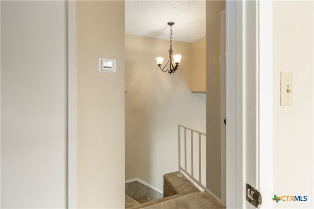 915 Silver Quail Lane, Austin, TX 78758