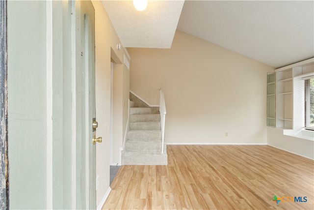 915 Silver Quail Lane, Austin, TX 78758