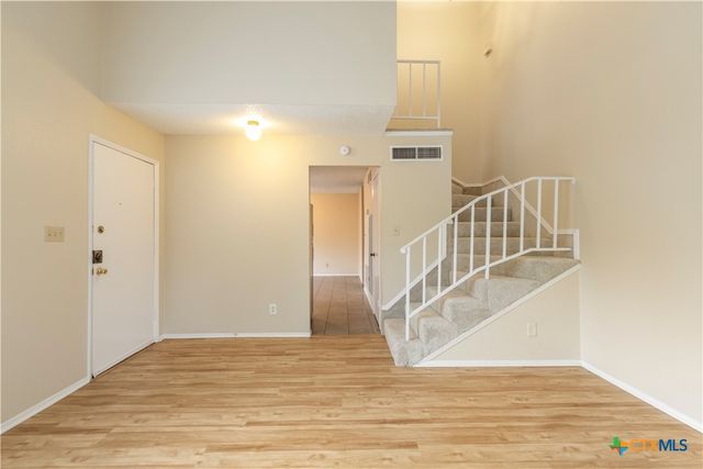 915 Silver Quail Lane, Austin, TX 78758