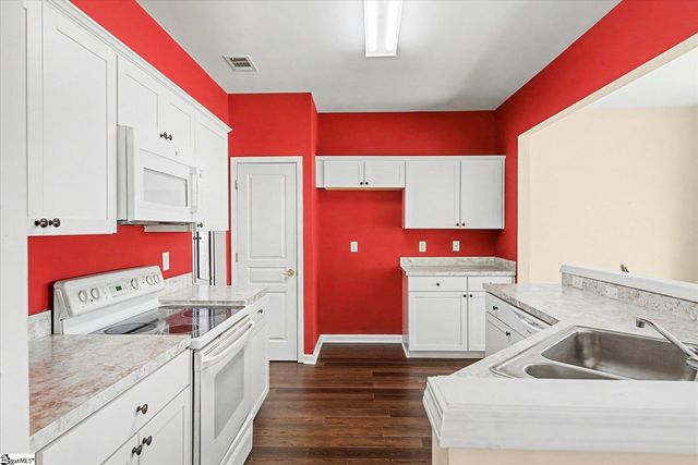 107 Saint James Place Drive, Greer, SC 29650