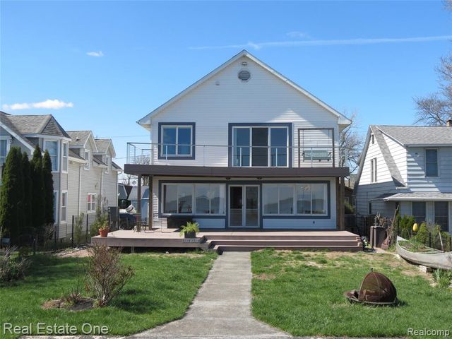 4583 Allen Cove Road, Luna Pier, MI 48157