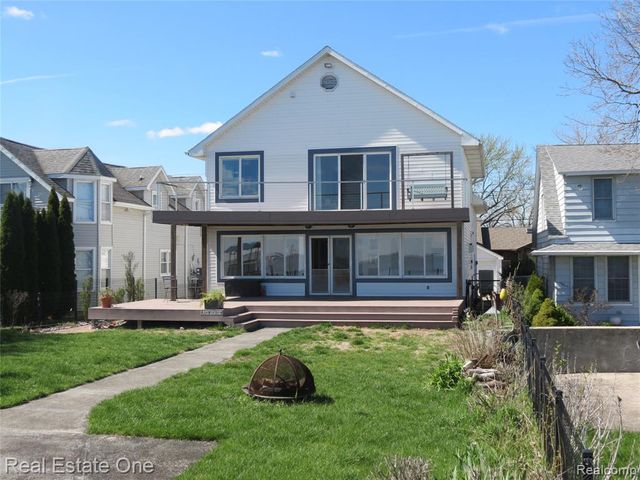 4583 Allen Cove Road, Luna Pier, MI 48157