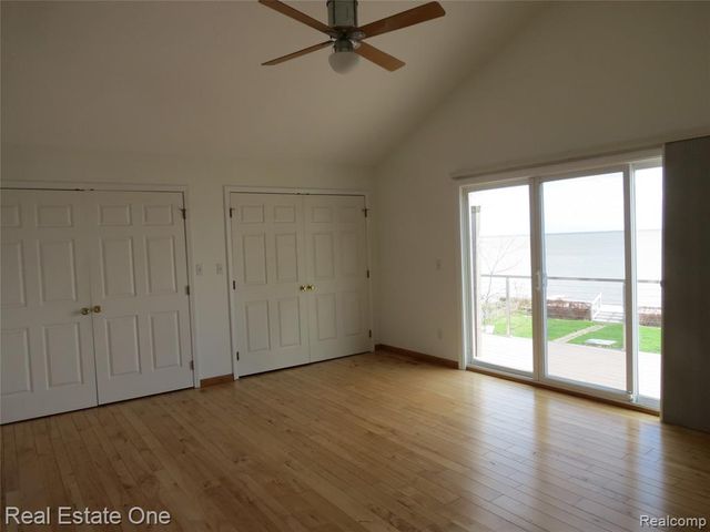 4583 Allen Cove Road, Luna Pier, MI 48157