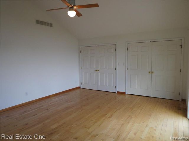 4583 Allen Cove Road, Luna Pier, MI 48157