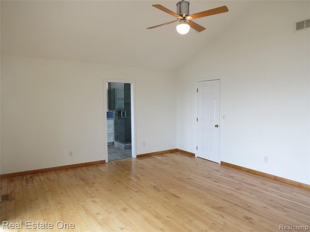 4583 Allen Cove Road, Luna Pier, MI 48157
