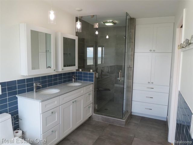 4583 Allen Cove Road, Luna Pier, MI 48157