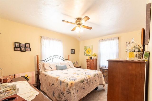 2312 Ferndale RD, Chesapeake, VA 23323