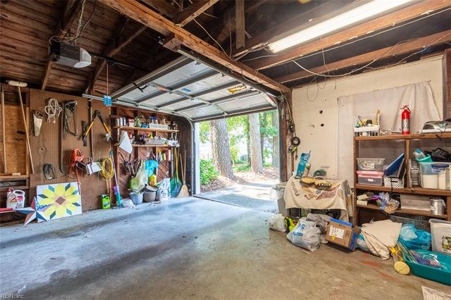 2312 Ferndale RD, Chesapeake, VA 23323