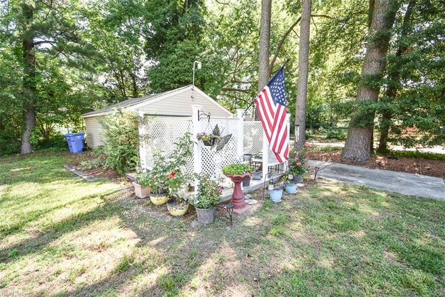 2312 Ferndale RD, Chesapeake, VA 23323